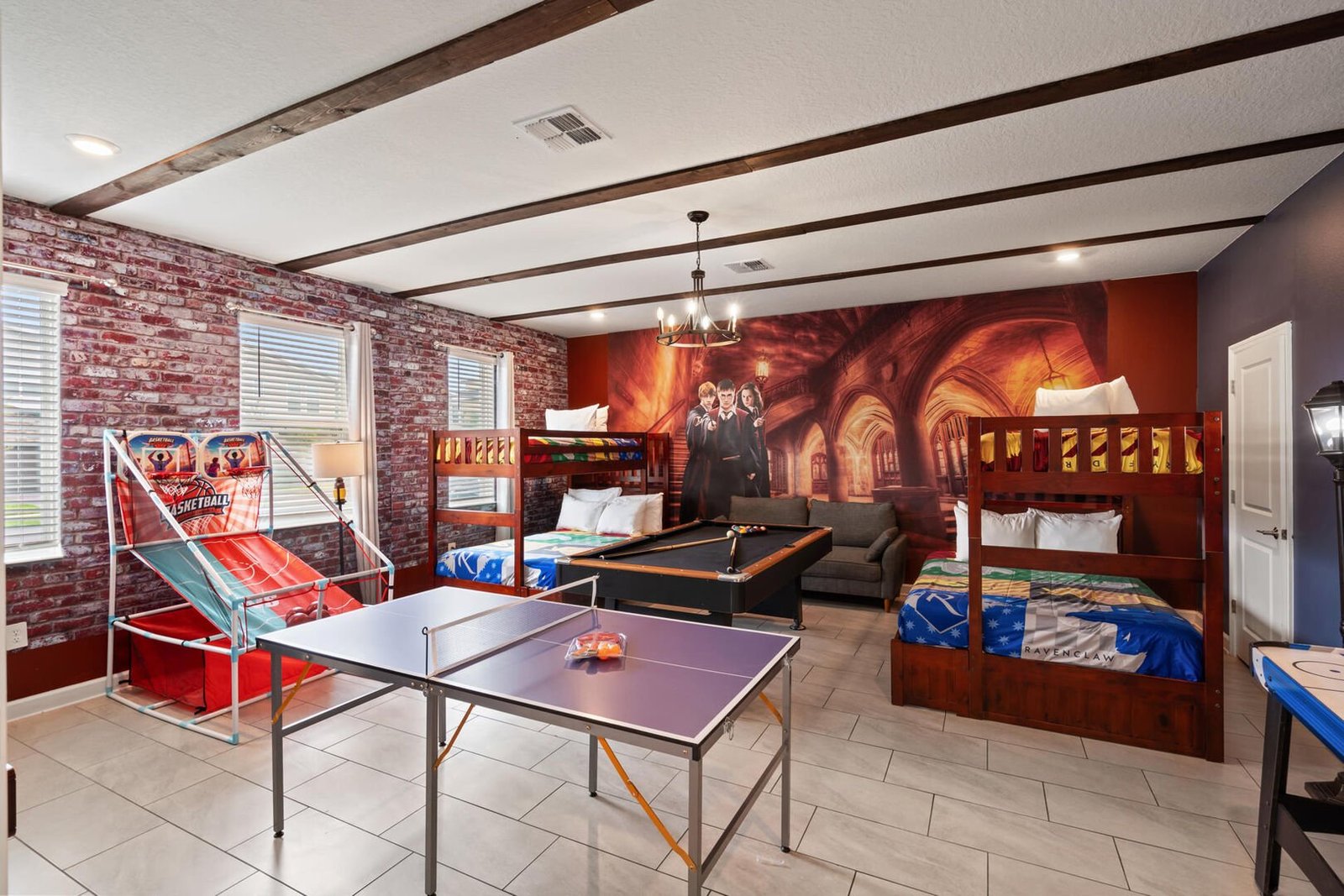 9106 Sommerset Hills Dr