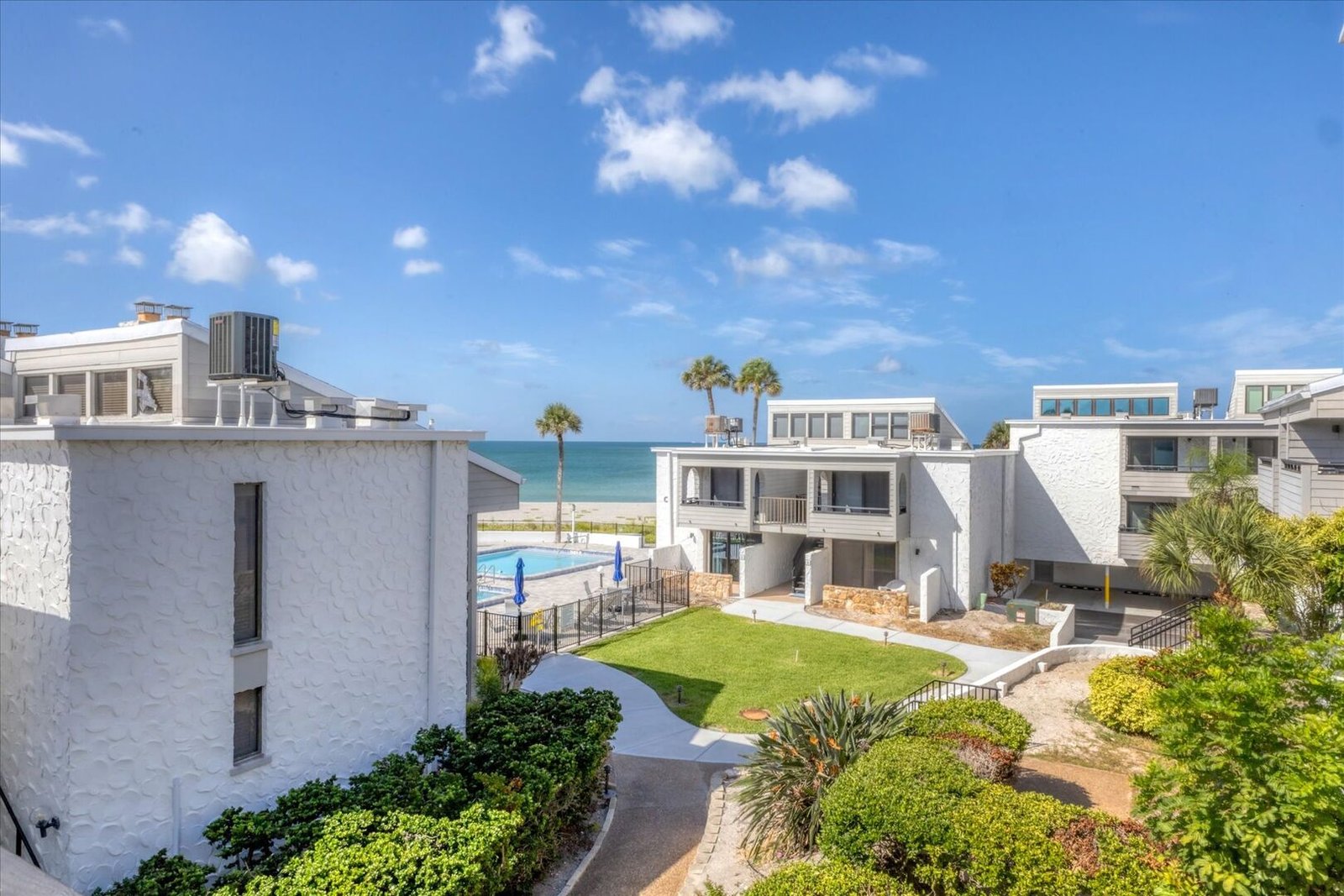 Beachfront Bliss (TAR1555-B212)